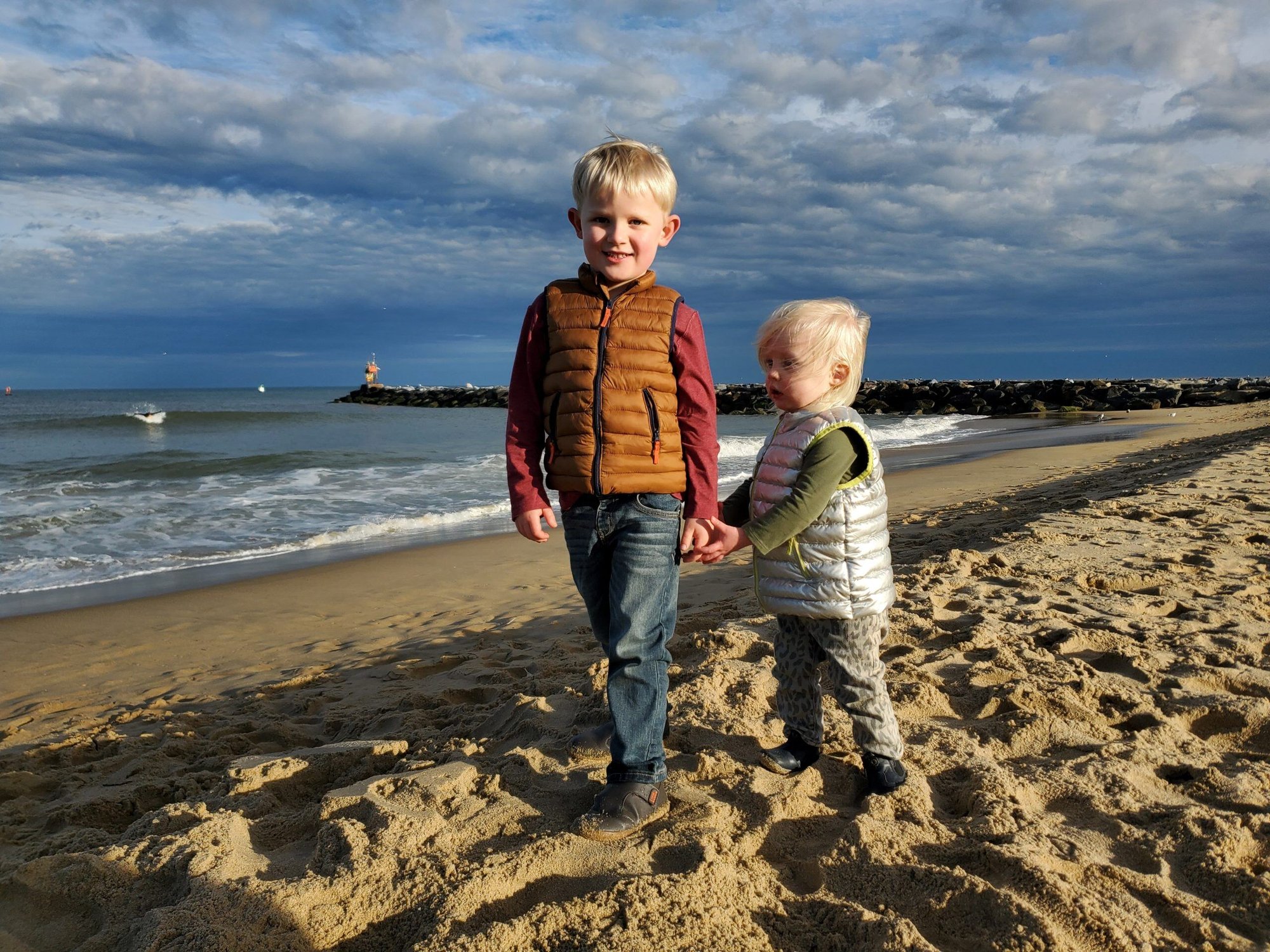 Haven and Evie Beach 2022
